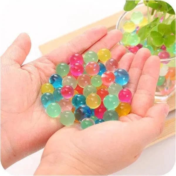 Bolas de orbeez que se expanden en agua